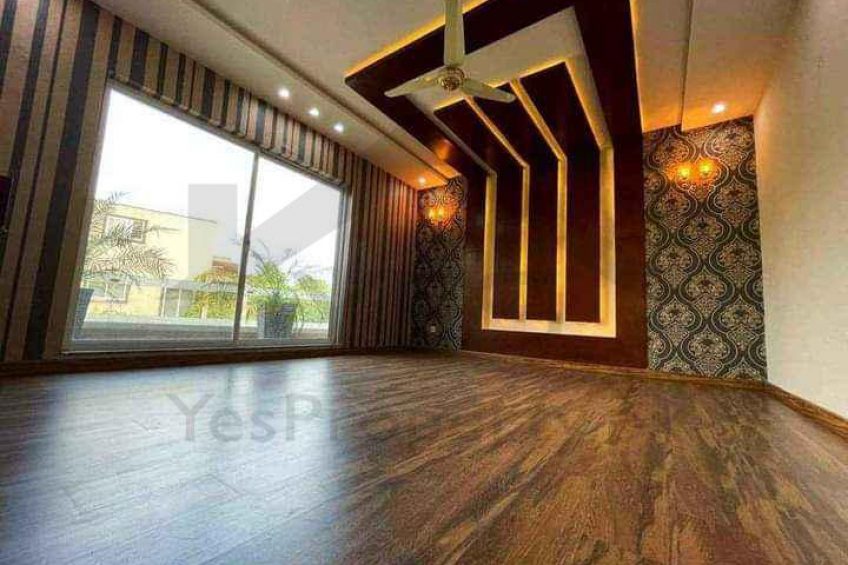 BRAND NEW HOUSE FOR SALE in BAHRIA TOWN Lahore