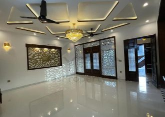 10 Marla Brand New Luxury House Available For Sale In Bahria Town Lahore.