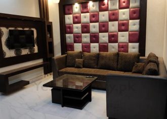 10 Marla House Available For Rent In Bahria Town Lahore.