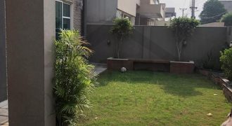 1 kanal house for sale in Canal garden Canal Bank road