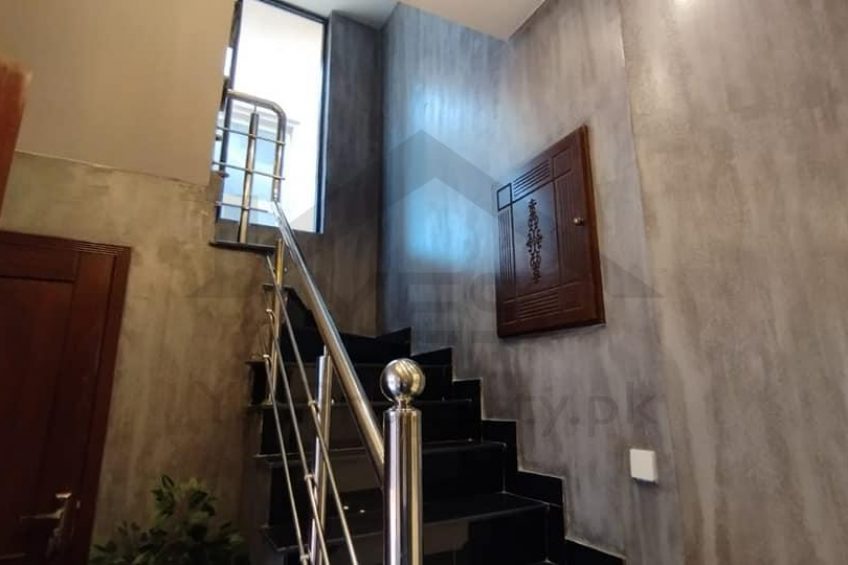 10 Marla Brand New house for sale in DHA