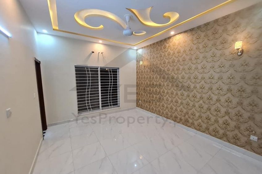 5 Marla Brand New beautiful house for sale in DHA Lahore