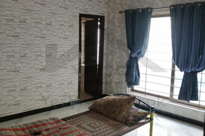 10 marla house for rent Bahria town phase 8