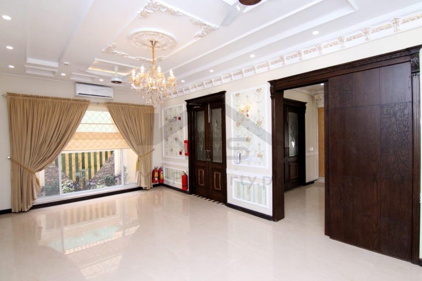 5 Marla Beautiful House for sale in Rizwan Garden Lahore