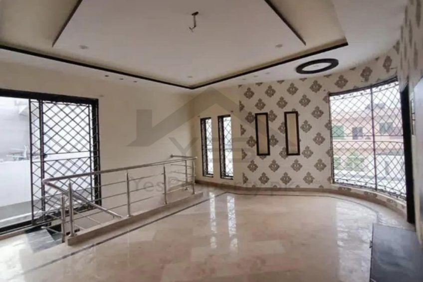 10 marla brand new house for sale in Central Park Housing Scheme