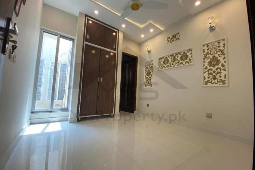 3 Marla Brand New Semi Furnished Pair House 𝐢𝐧 , AL Kabir Town Phase Lahore 𝐅𝐨𝐫 Sale.