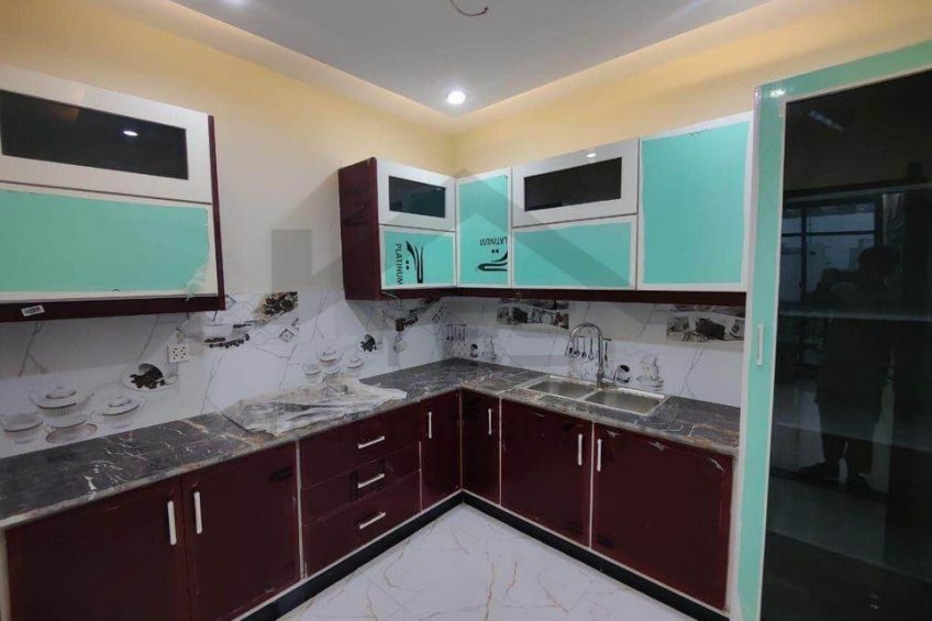 5 marla brand new house for sale in Central Park Housing Scheme