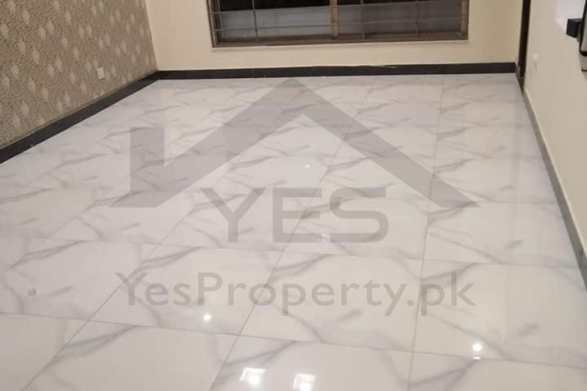 10 marla house for rent Bahria town phase 8