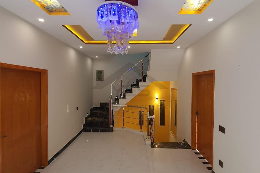 5 Marla modern design house available for sale in park view city Lahore near thokar niaz baig