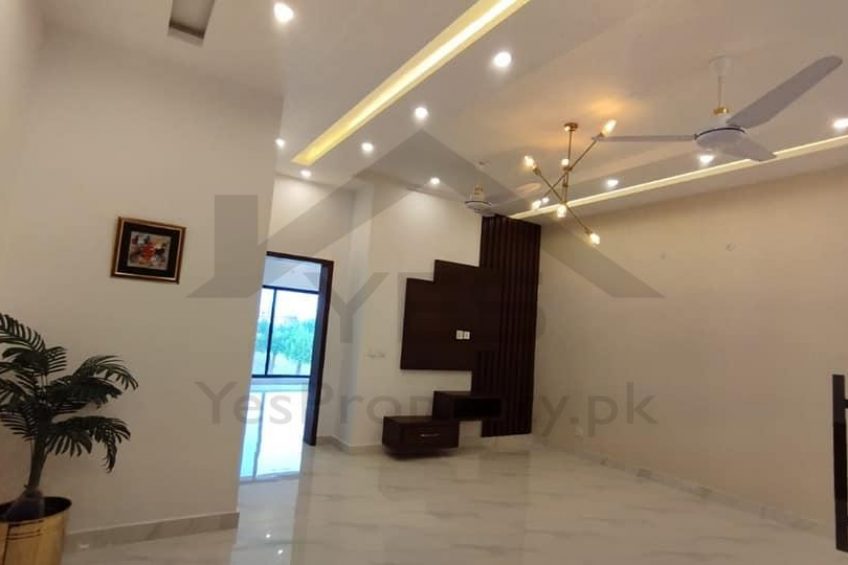 10 Marla Brand New house for sale in DHA