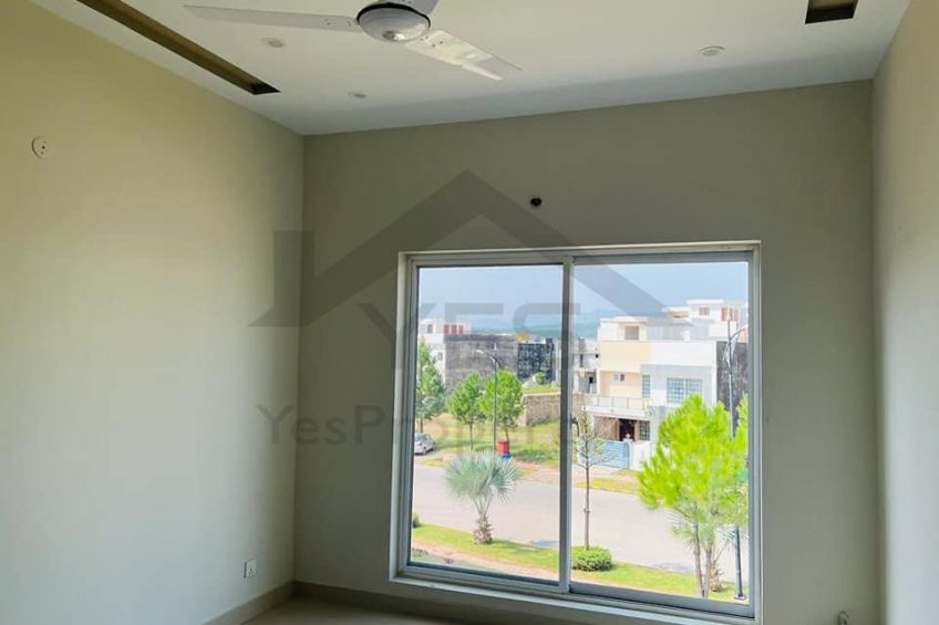 8 marla brand new house for Sale in Bahria enclave Islamabad