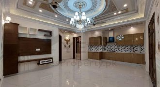 10 Marla Brand New Facing Park House Available For Sale in Bahria Town Lahore