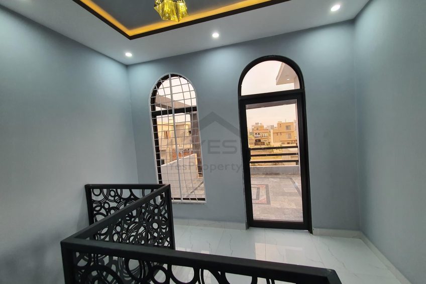 5 marla brand new house for sale in Park View City Lahore