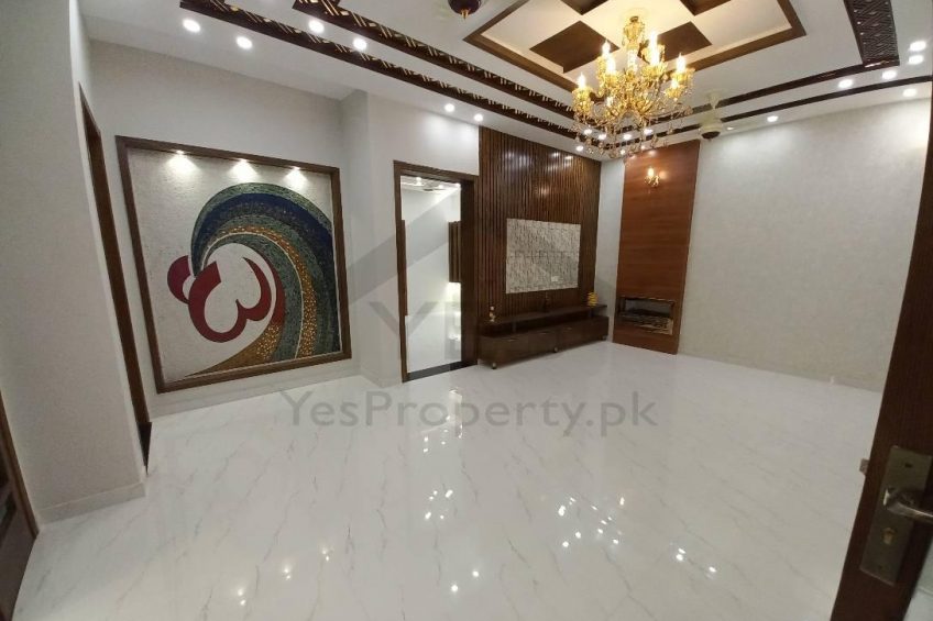 10 Marla Brand New Luxury House for Sale at Super Hot Location of Bahria Town Lahore.