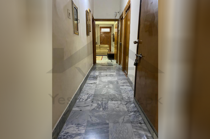 15 Marla old house for sale corner House in samnabad lahore