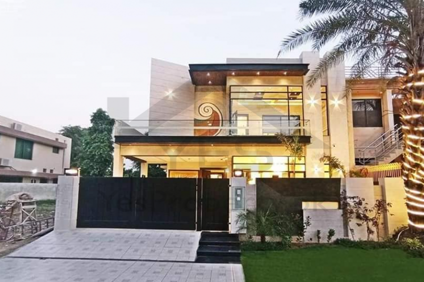 10 Marla brand new Luxury House For Sale DHA Lahore Phase 3