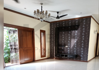 1 Kanal in HOT LOCATION CHEAP PRICE DHA Lahore VERY BEAUTYFUL HOUSE FOR SALE