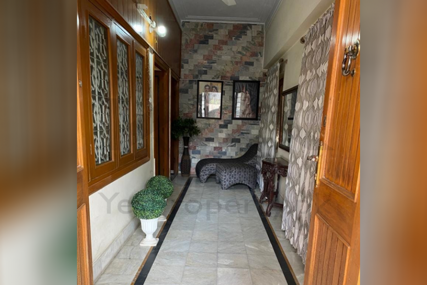 15 Marla old house for sale corner House in samnabad lahore