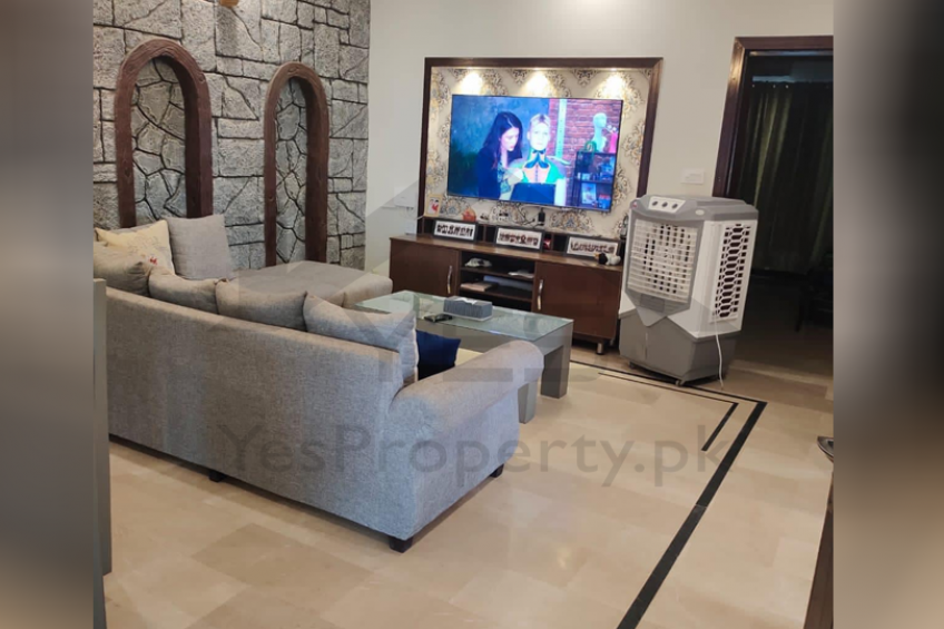 10 Marla luxury furnished house with basement full furnished for Sale in Bahria town phase 8