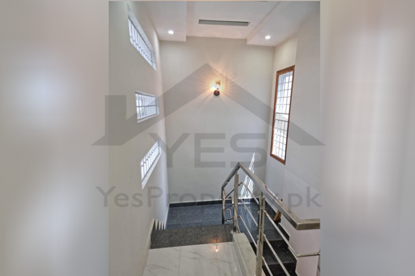 10 Marla House For Sale in Kashmir Road Sialkot