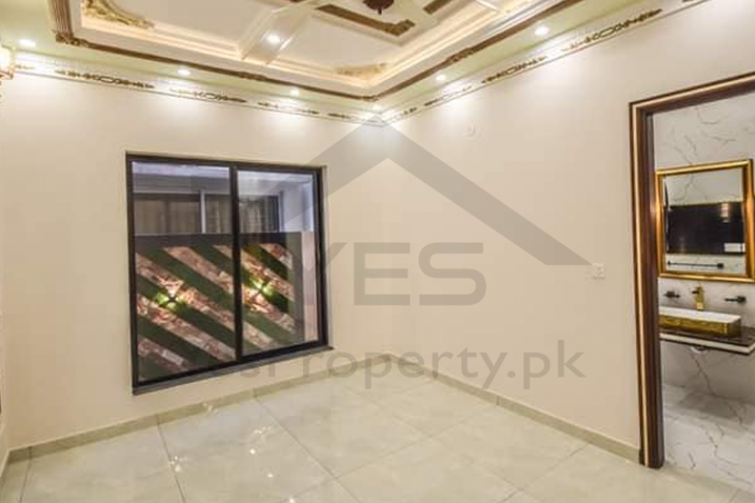 8 Marla Brand New House For Sale DHA Lahore Best Option For Investor