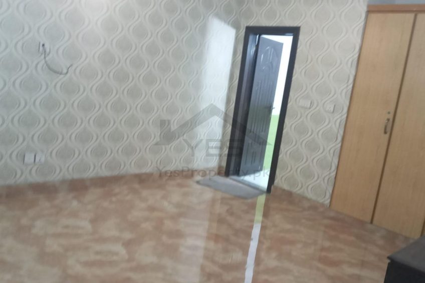 12 Marla Upper Portion Available For Rent in Lahore