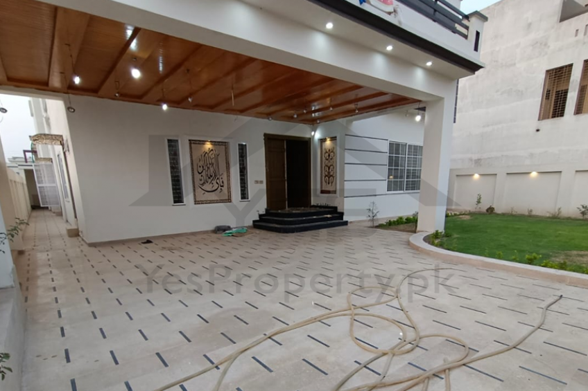 1 Kanal Brand New House For Sale in Kashmir Road Colony Nearby Nasheman