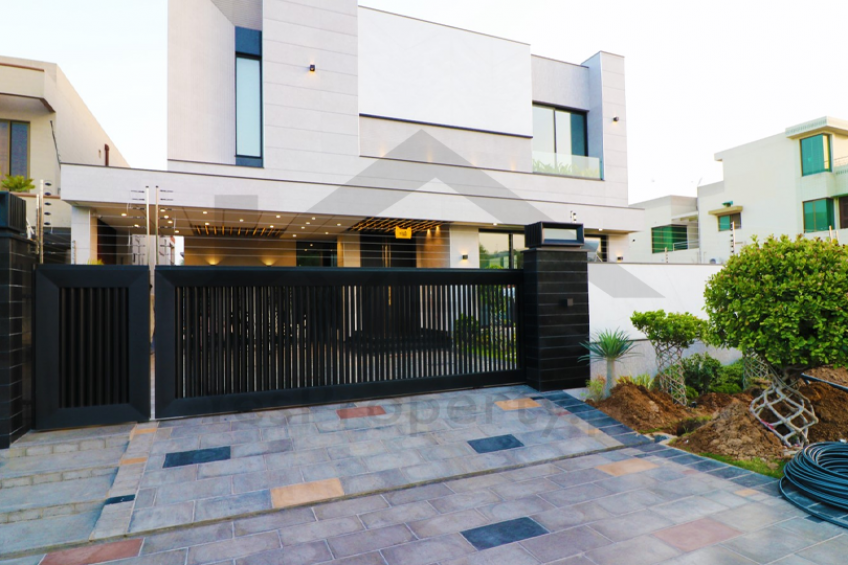 1 Kanal Full Basement Modern Design Brand New for Sale in DHA Phase 5