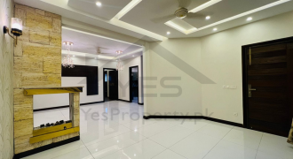 7 marla House urgent sale in DHA Phase 6