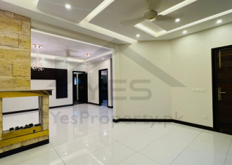 7 marla House urgent sale in DHA Phase 6
