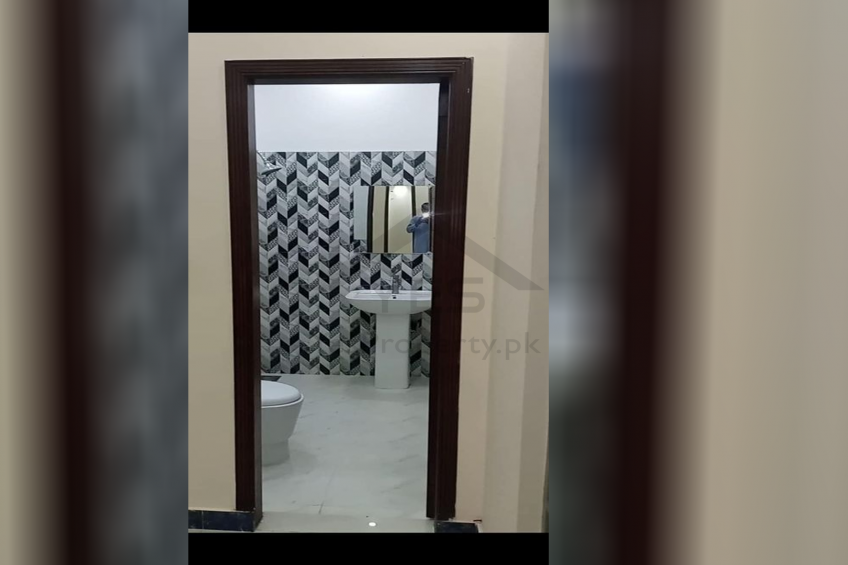 10 Marla upper portion Available for Rent in A Block Central park Housing society