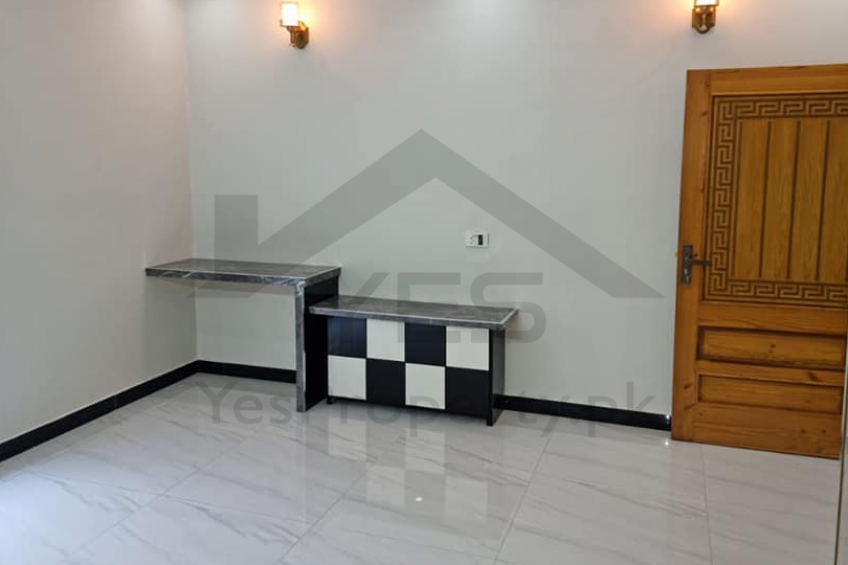 10 Marla House For Sale in Kashmir Road Sialkot