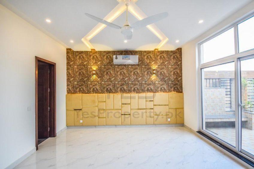 1 kanal brand new full besment designer house for sale in dha phase 6