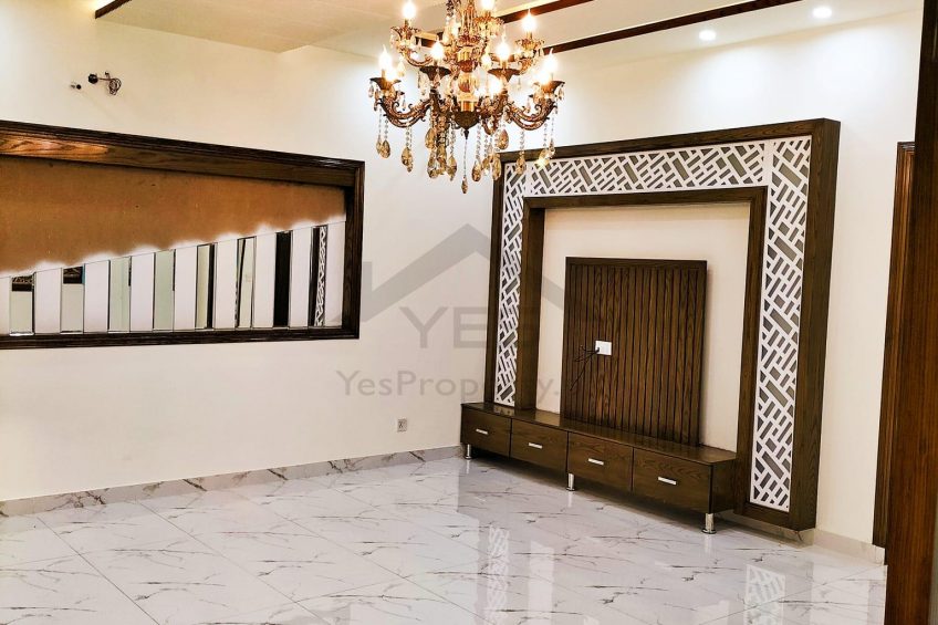 10 Marla Brand New house for sale in Allama Iqbal Town