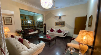 15 Marla old house for sale corner House in samnabad lahore