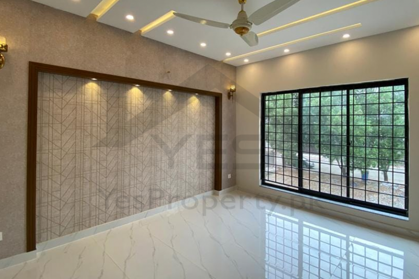 10 Marla Brand New Luxury House for Sale at Super Hot Location of Bahria Town Lahore.