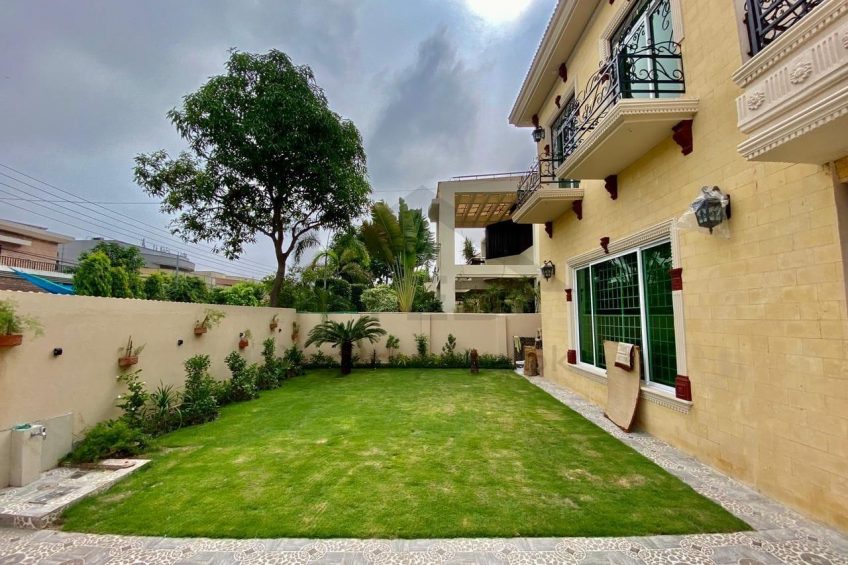 1 Kanal Luxury House for Sale in DHA Phase 4, Block CC, Lahore