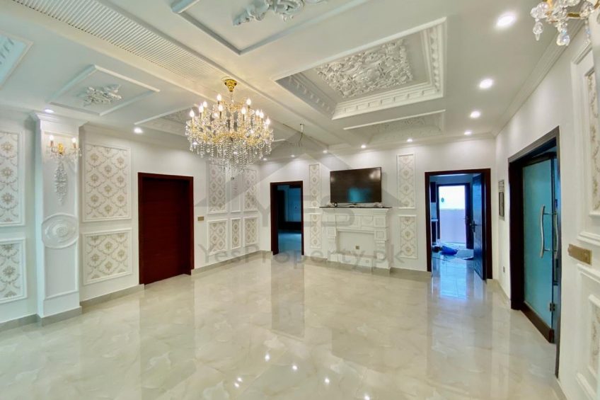 1 Kanal Luxury House for Sale in DHA Phase 4, Block CC, Lahore