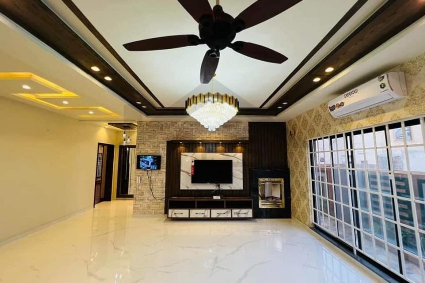 1 Kanal Brand New Luxury House Available For Sale In Very Reasonable Price Bahria Town Lahore