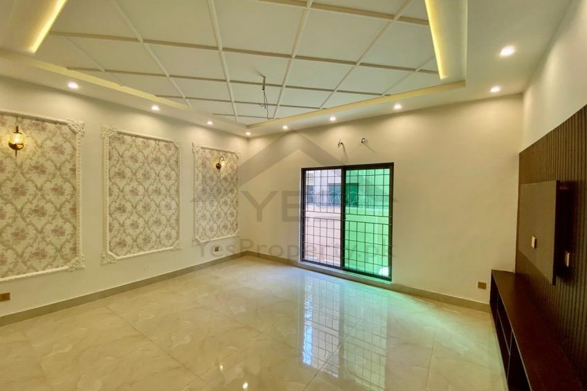 1 Kanal Luxury House for Sale in DHA Phase 4, Block CC, Lahore