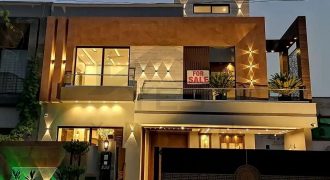 10 marla brand new designer house for sale in bahria Town lahore