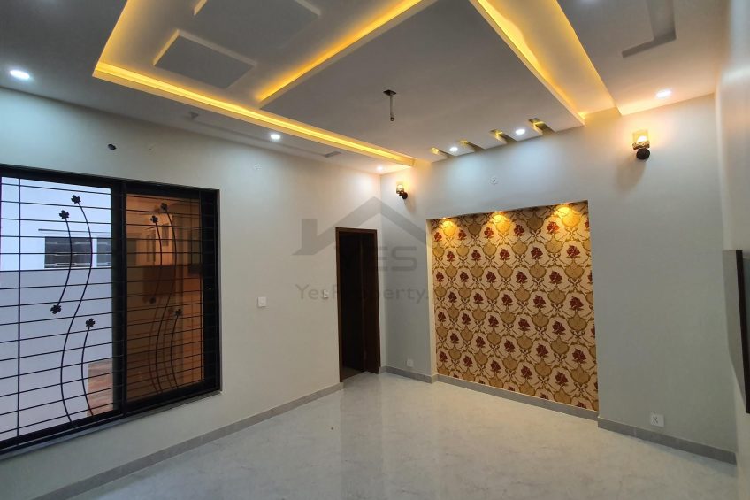 5 marla Brand new House For Sale in Bankers avenue main bedian Road Lahore