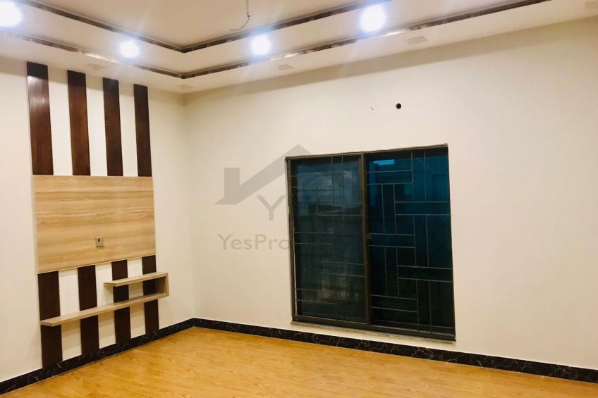 1 KANAL HOUSE FOR SALE IN UET SOCIETY NEAR TO VALANCIA TOWN