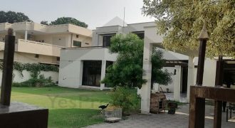 2 Kanal Old House for Sale Hot Location of Phase 1 DHA Lahore