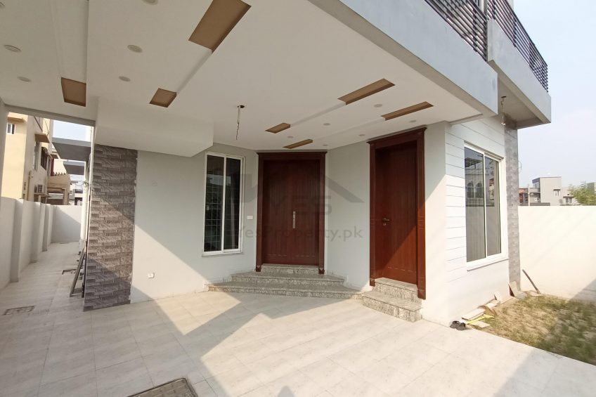 8 Marla Beautiful Brand New House For Sale in DHA Phase Xi Sector-3 Halloki Garden