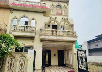 5 marla brand new house for sale Central Park Housing Scheme main ferozpur road