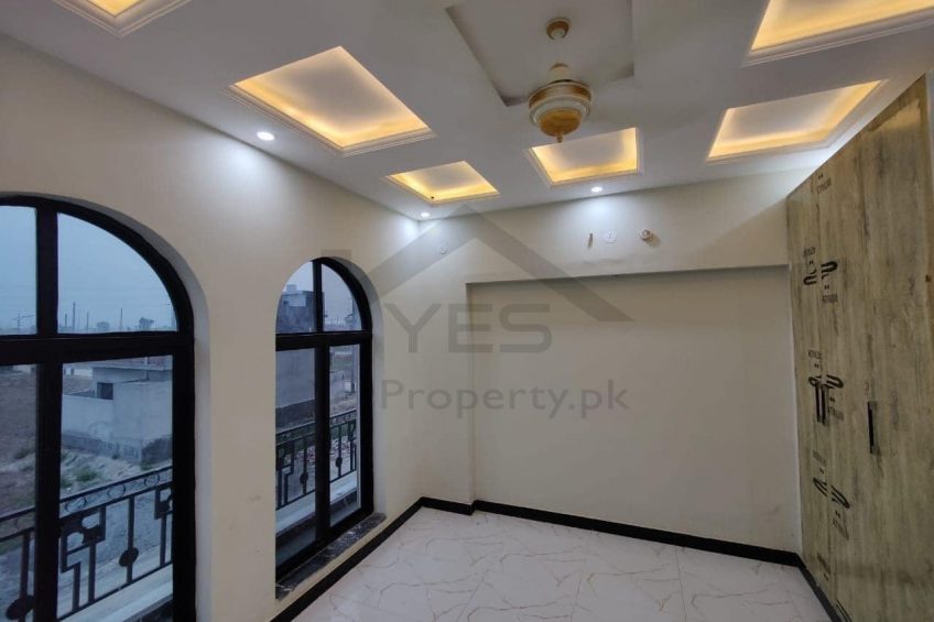 5 marla brand new house for sale in Central Park Housing Scheme main ferozpur road lahore