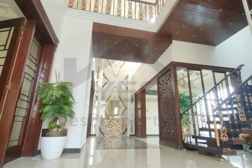 1 kanal Spanish Design Beautiful House for Sale in DHA Lahore