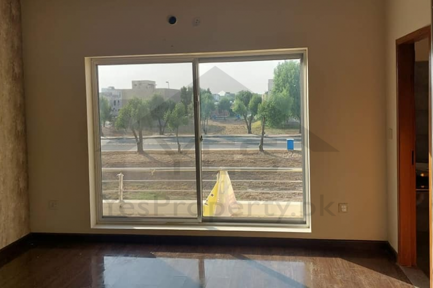 10 Marla house for sale in Bahria Orchard Lahore