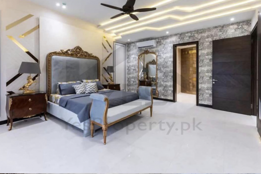 1-Kanal, Beautiful ultra Modern Design Full Furnished House for sale in DHA, Lahore.